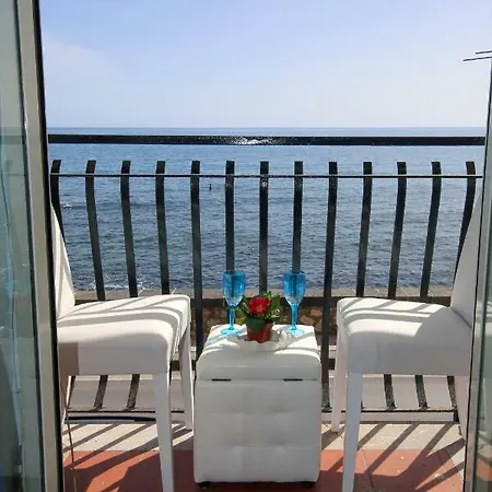 Taorminaxos Apartament