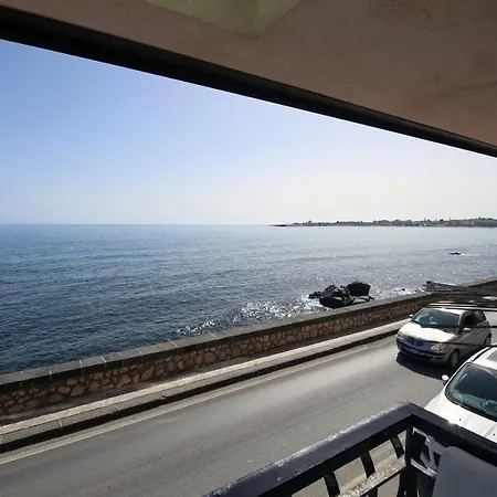 Taorminaxos Apartment