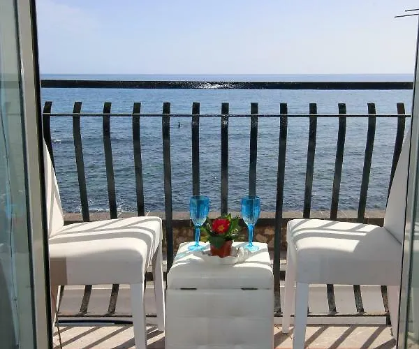 Taorminaxos Apartment